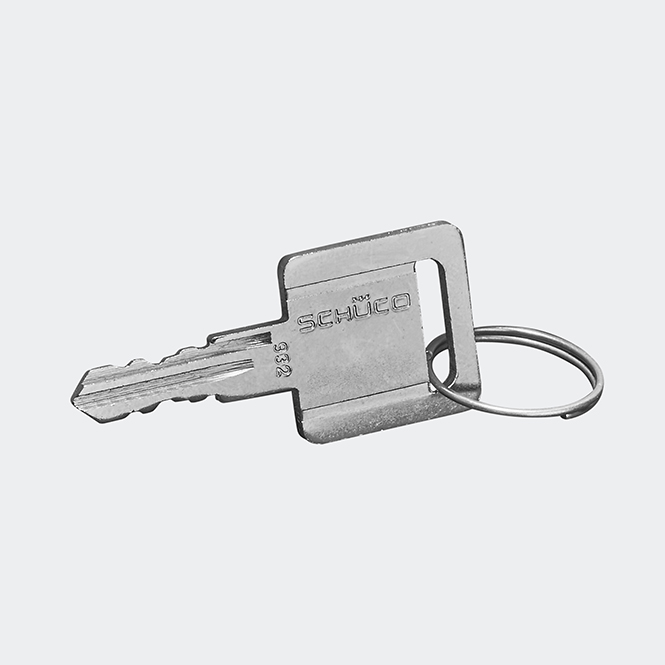 Dubbele sleutel voor afsluitbare raamkrukken 